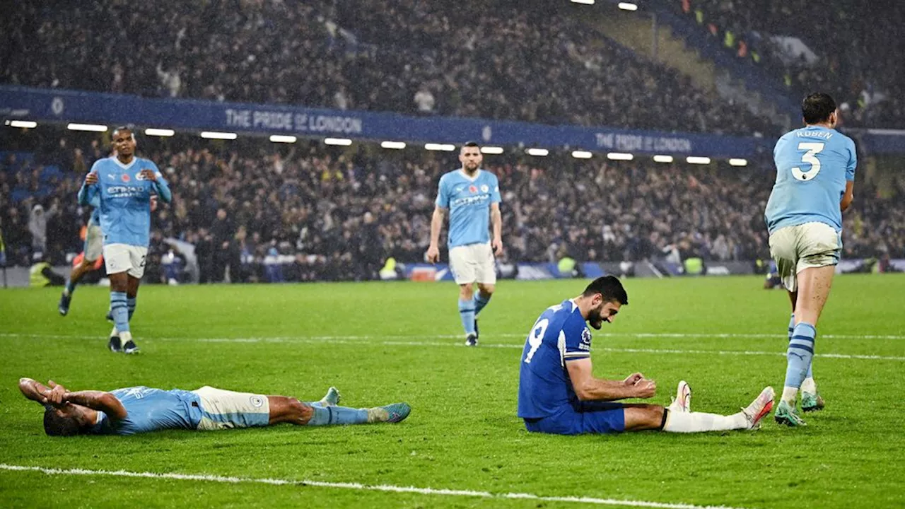 City incasseert zonder Aké vier goals, maar speelt toch gelijk tegen Chelsea (4-4)