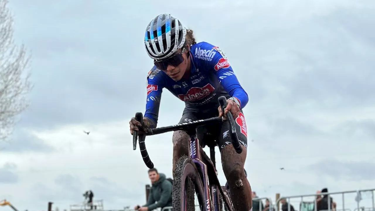 Jonge Ronhaar boekt eerste wereldbekerzege, Alvarado wint bij afwezigheid Van Empel