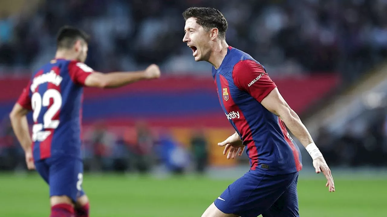 Eindelijk scoort Lewandowski weer eens; hij loodst Barcelona langs Alavés