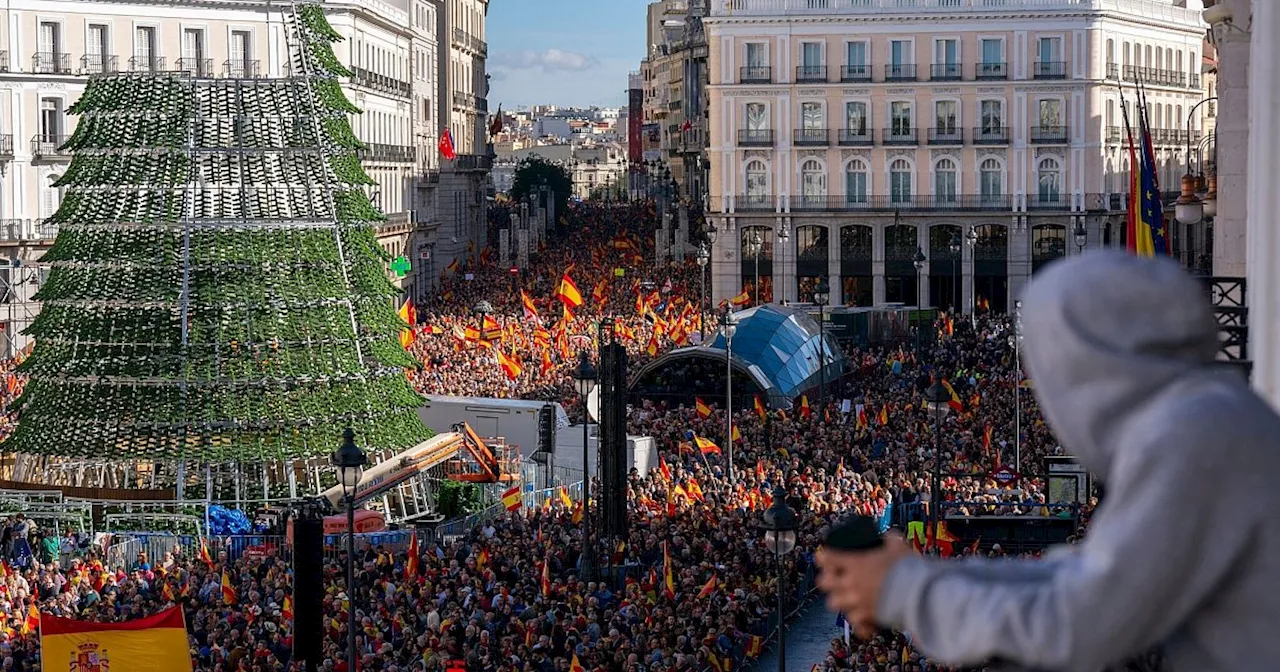 Demo in Spanien: Hunderttausend gegen Amnestie für Katalanen