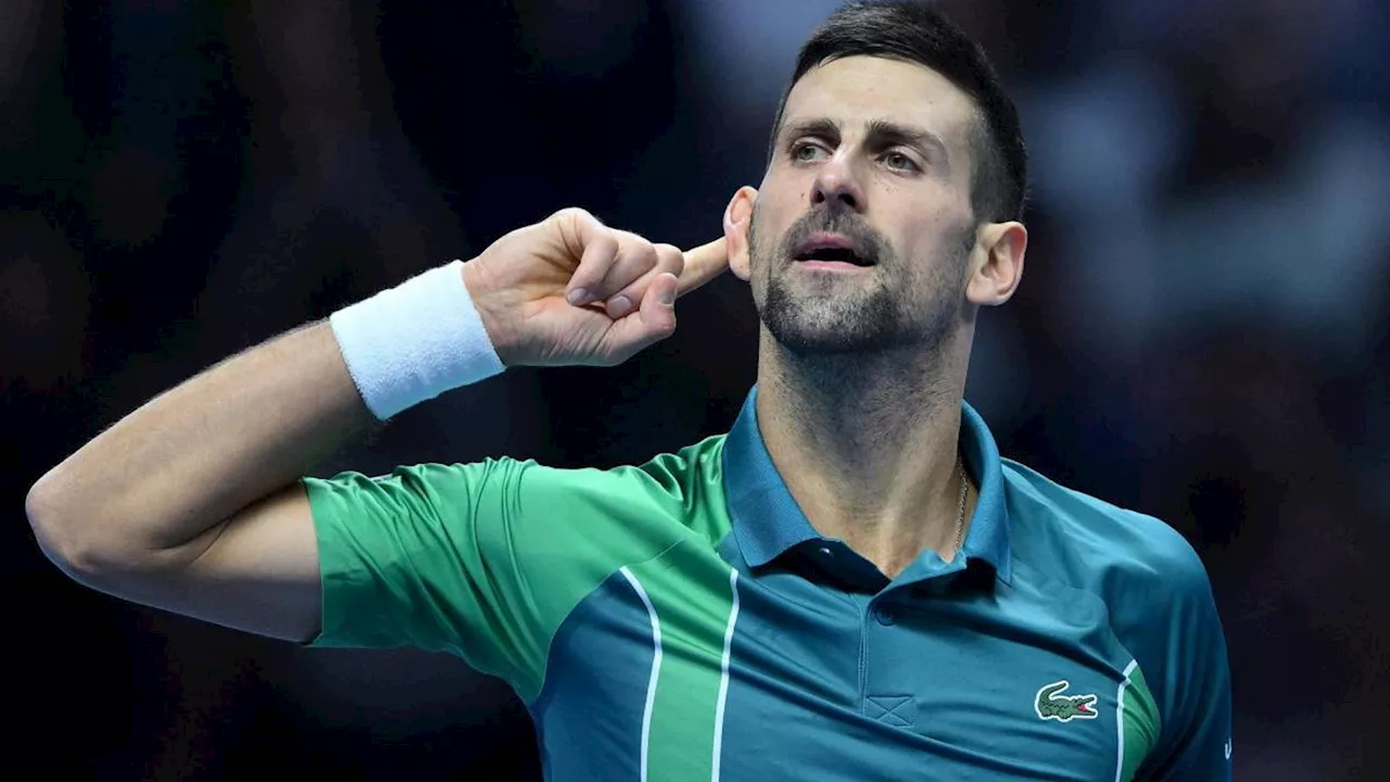 Djokovic besiegt Rune zum Auftakt der ATP-Finals & macht zwei Schläger kaputt