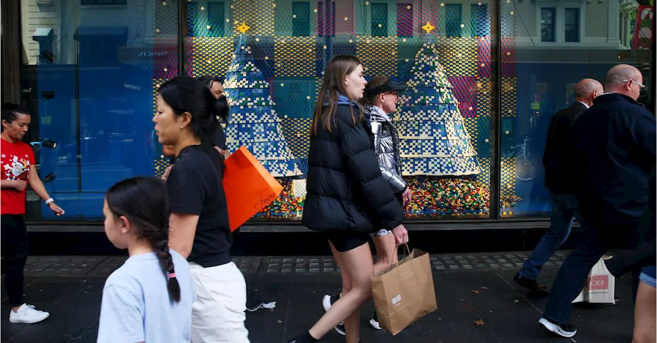 Australians to Spend More on Christmas Presents Despite Economic Pressures