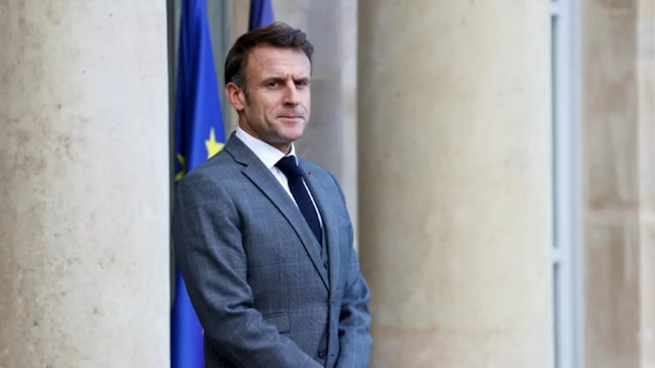 Antisémitisme: Emmanuel Macron appelle les cultes à un 'effort pédagogique' auprès des jeunes