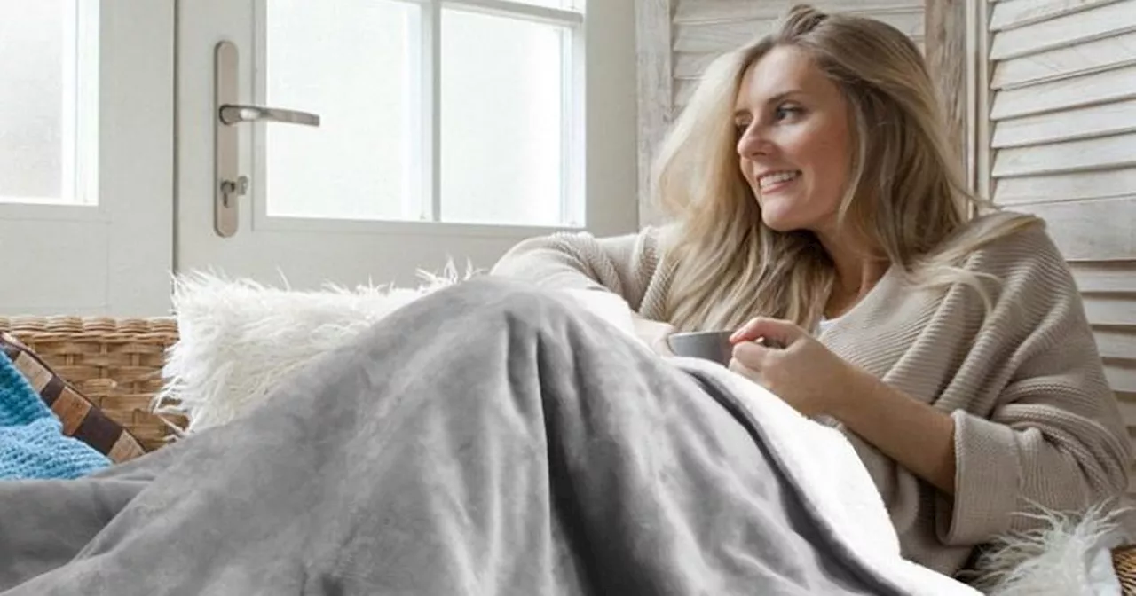 Stay Warm This Winter with the KPUY Electric Blanket on Sale