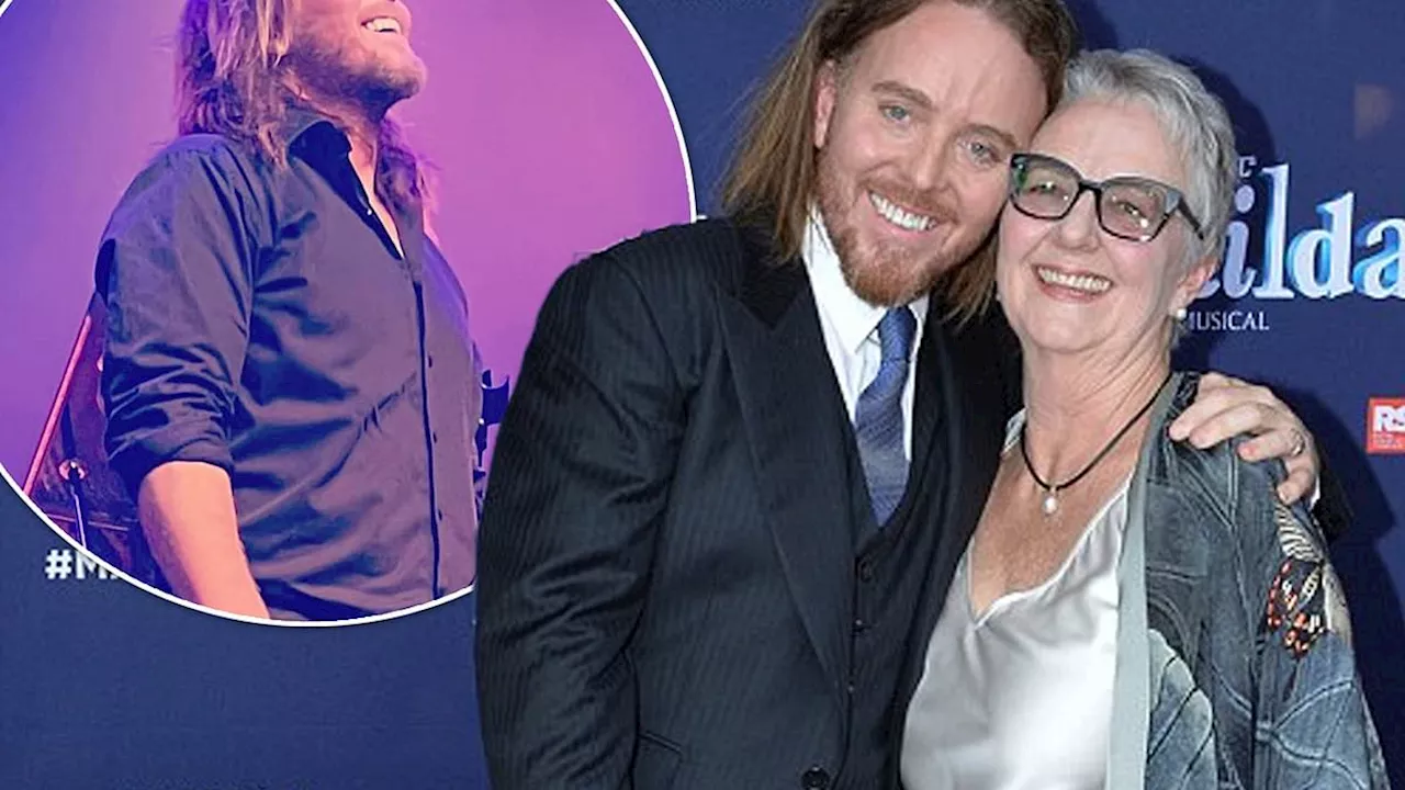 Former Minister Criticizes Tim Minchin for Opening Up About Mother's Death