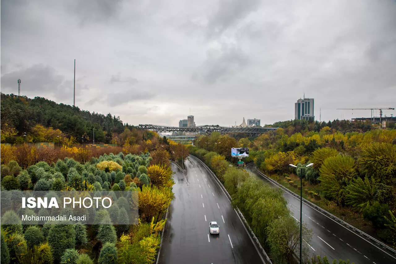 کاهش دمای هوای تهران از چهارشنبه/ بارش باران و آبگرفتگی معابر در ۲۷ استان