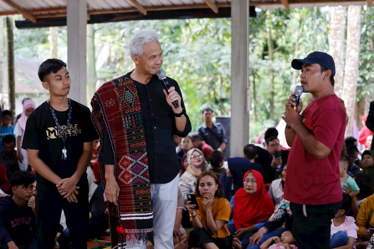 Baliho Dicopot Satpol PP, Ganjar Pranowo Beri Respons Bijak dan Tenang