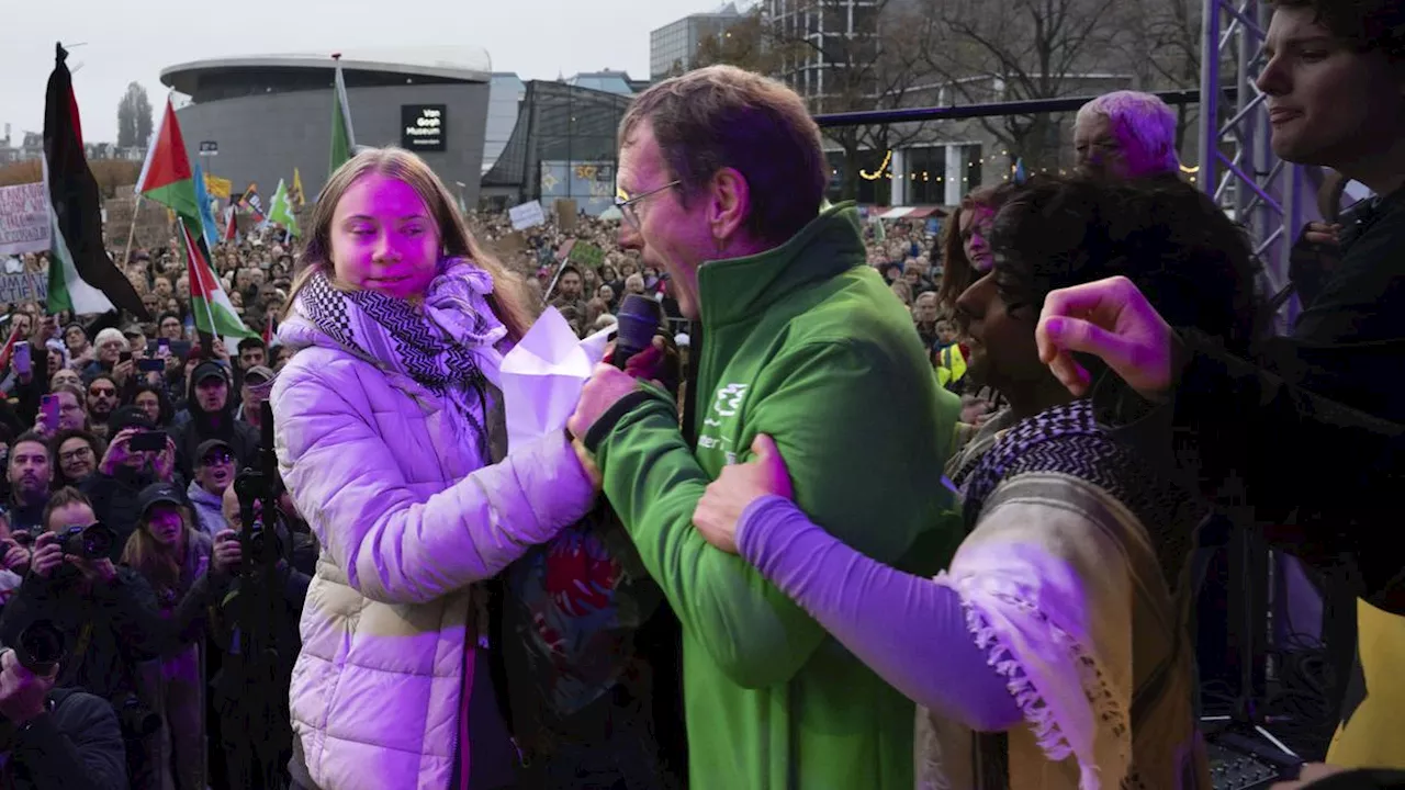 Aksi Greta Thunberg Bela Palestina Saat Demo soal Iklim, Mikrofon Sempat Dirampas