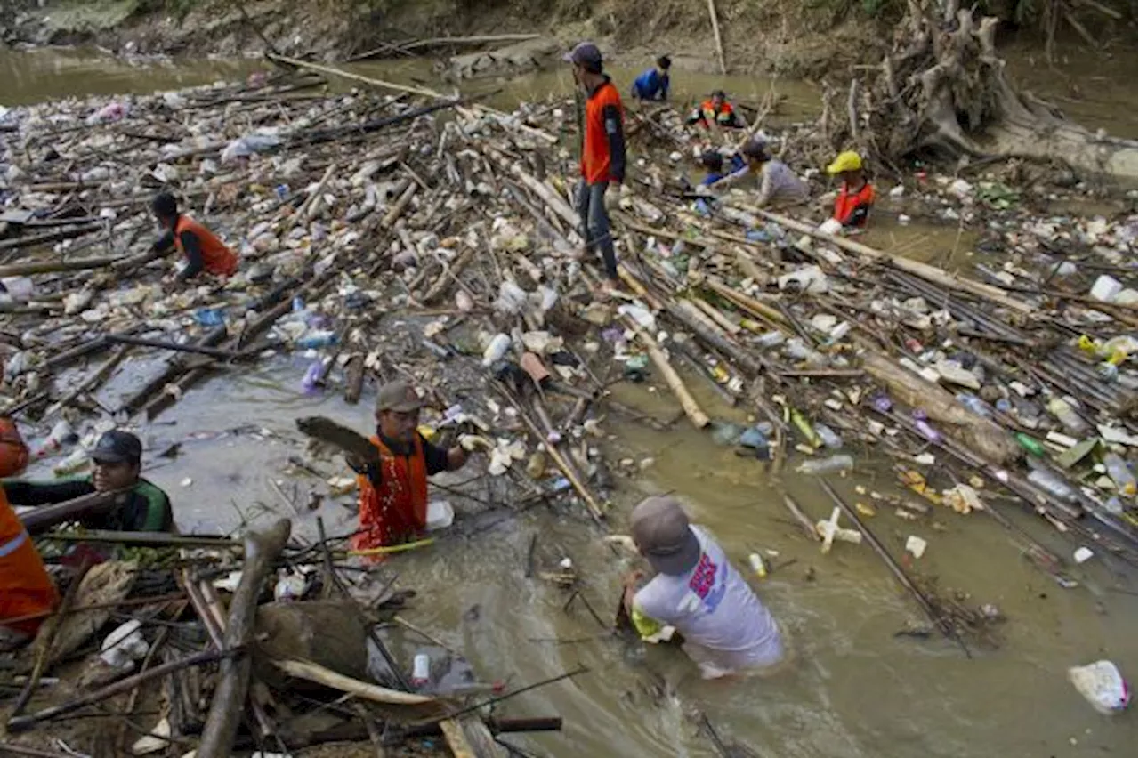 Antisipasi Banjir Pemkab Hulu Sungai Tengah Normalisasi Dua Sungai Besar