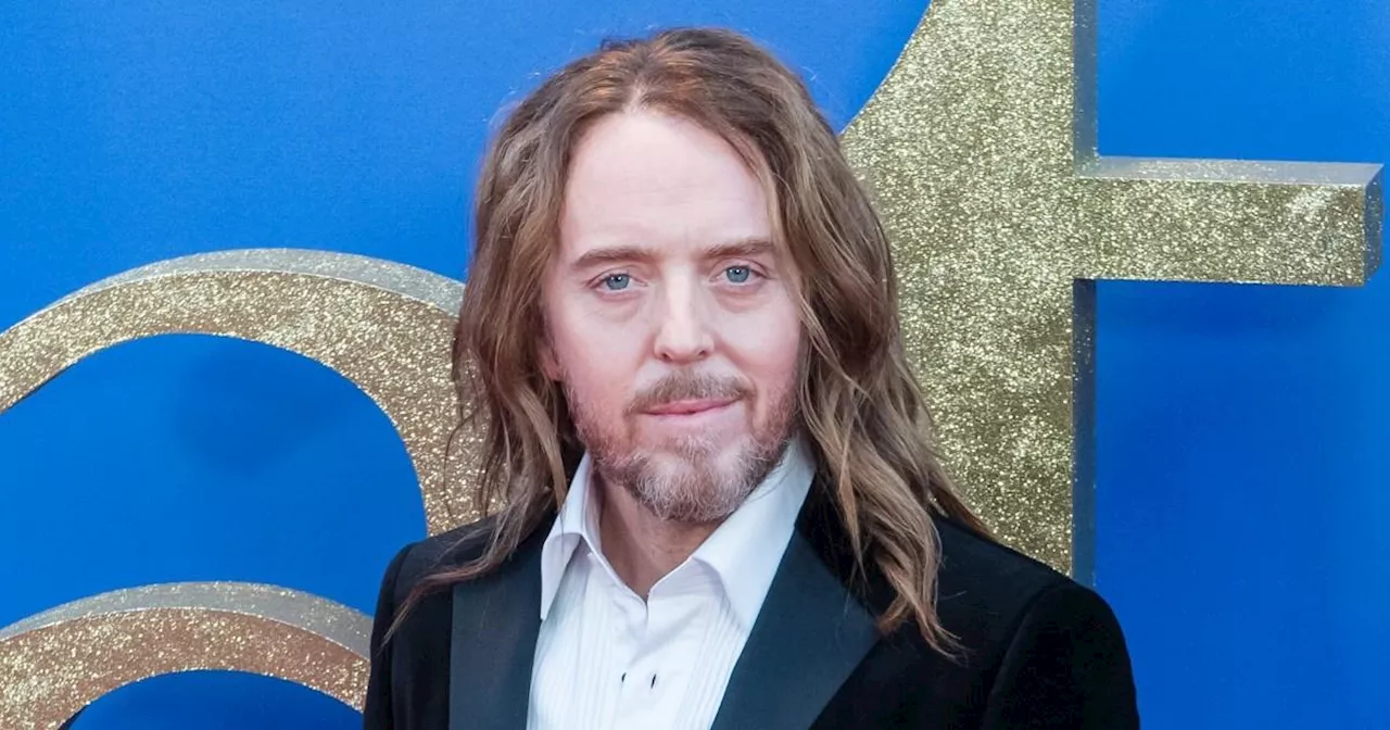 Tim Minchin shocks audience with devastating news during live show