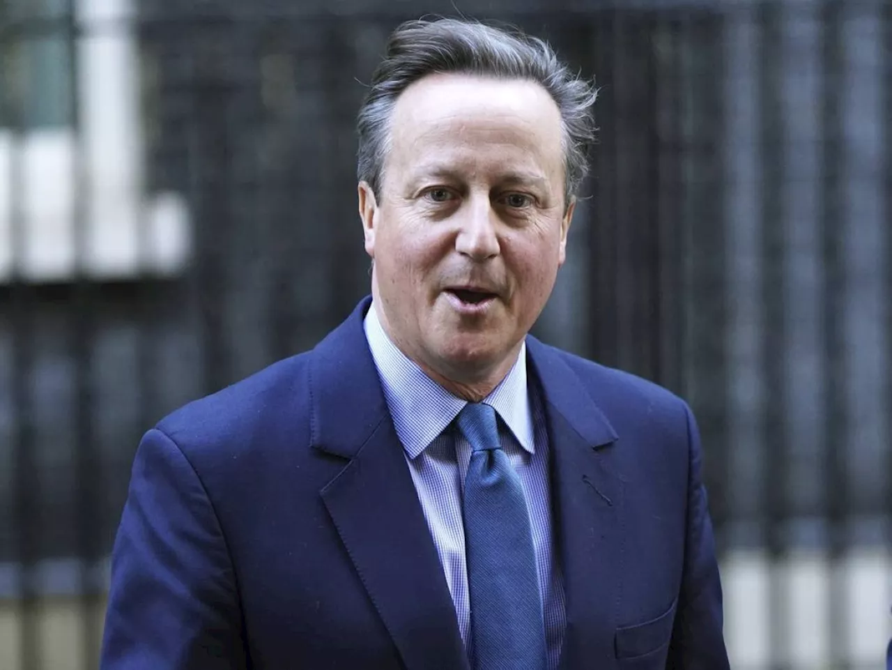 Cameron makes shock return to govt as UK's new top diplomat