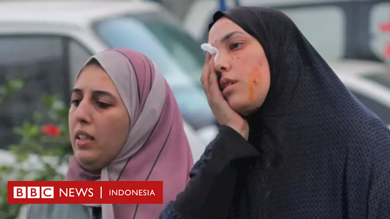 Dua Perempuan Palestina Terluka Mengunjungi Rumah Sakit Al-Shifa di Gaza