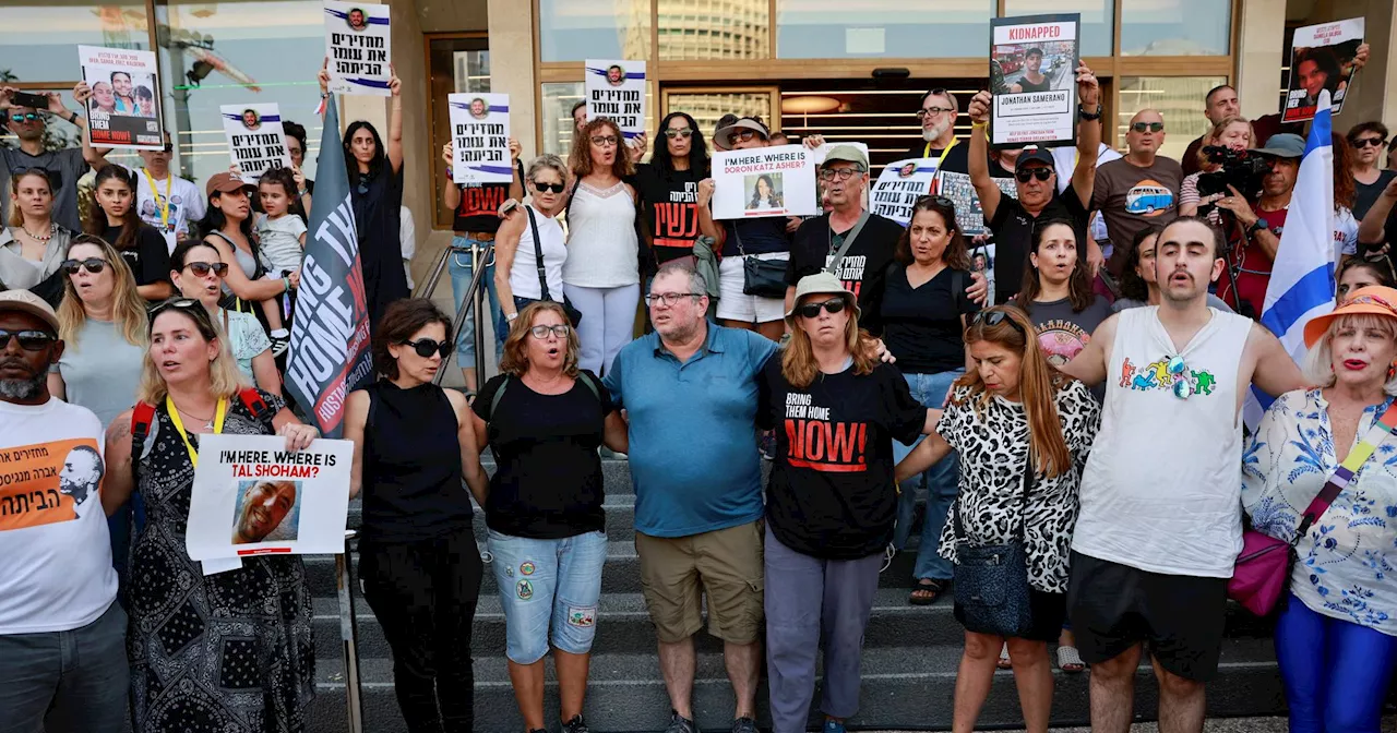 Israel: familiares dos reféns detidos pelo Hamas iniciam uma marcha de cinco dias