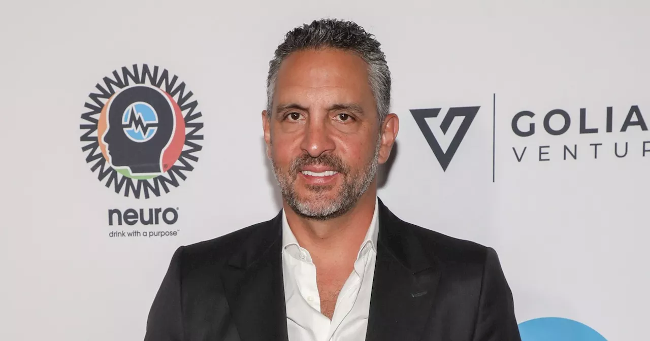 Mauricio Umansky Spotted Flirting with Mystery Woman in Austin