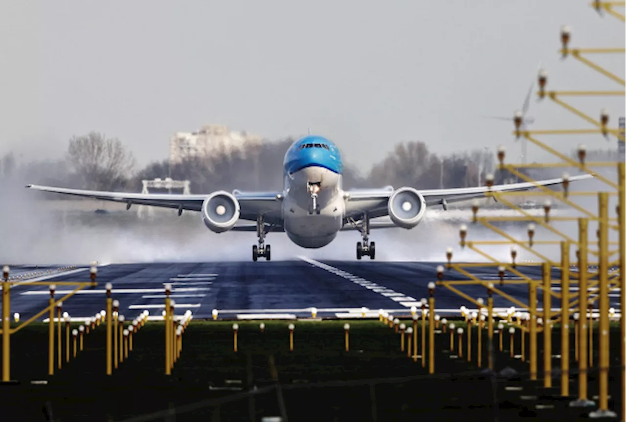 Niederländische Regierung gibt Pläne zur Begrenzung der Flüge auf Schiphol auf