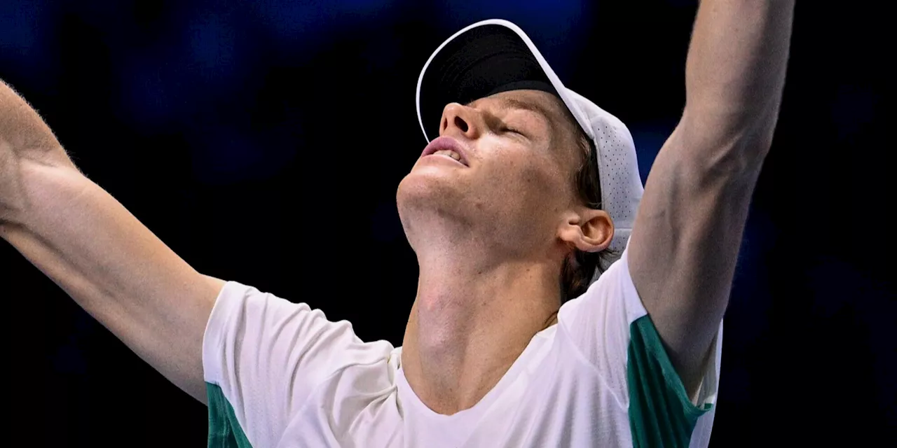 Jannik Sinner sconfigge Novak Djokovic alle Nitto ATP Finals