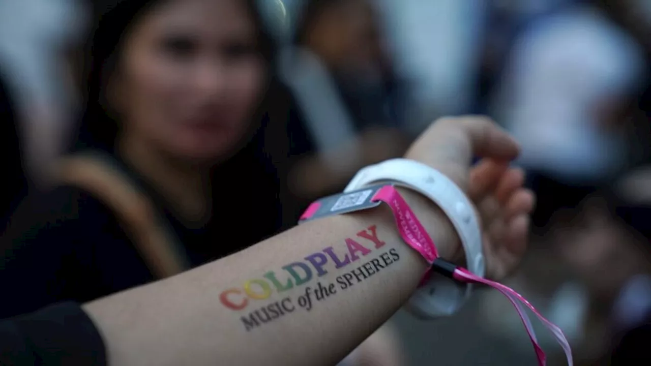 Cuan di Balik Ingar Bingar Konser Coldplay