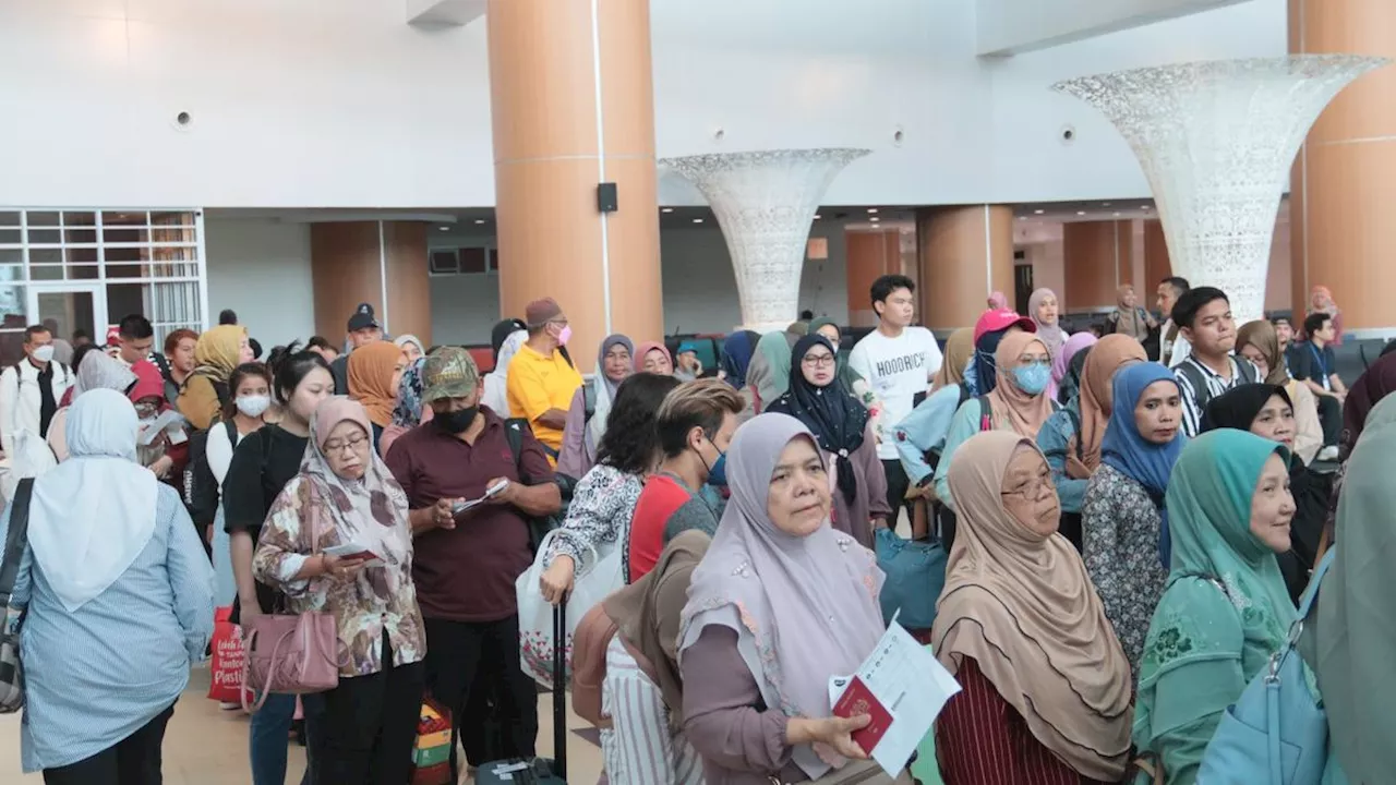 Jemaah Haji Jawa Barat Berangkat dari Bandara Kertajati, Beban Soetta Berkurang