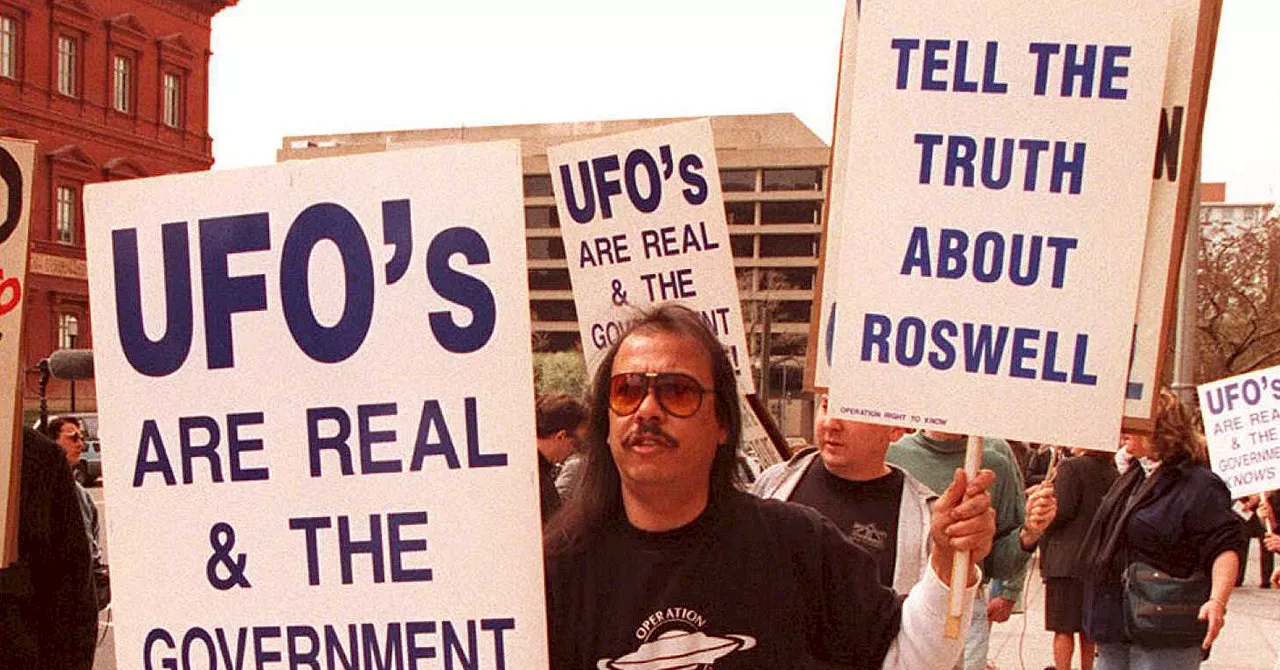 The Roswell Incident and the Birth of UFOs