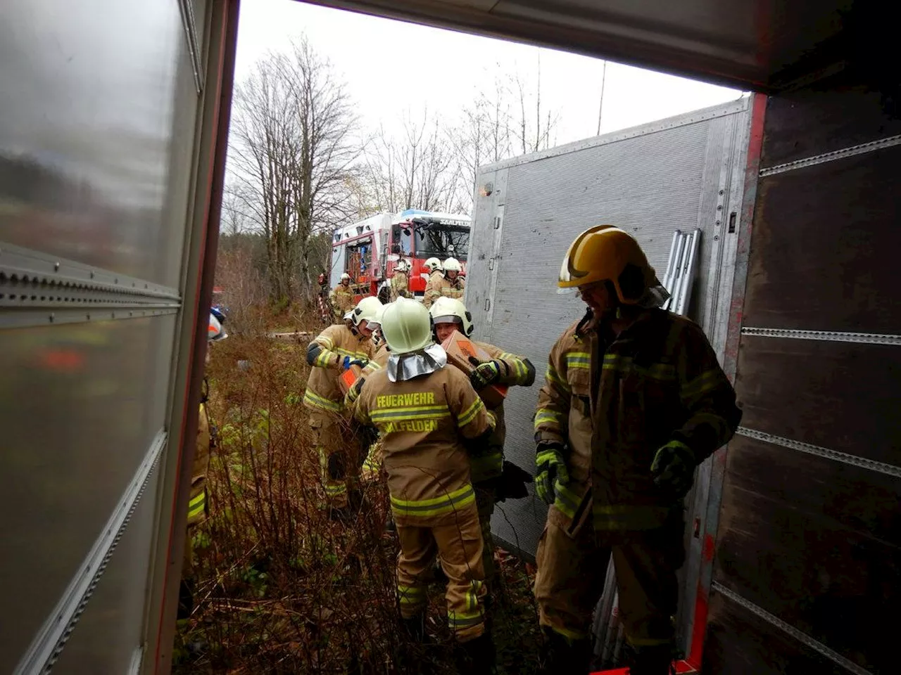 Mit Sprengstoff beladener LKW kam von Straße ab