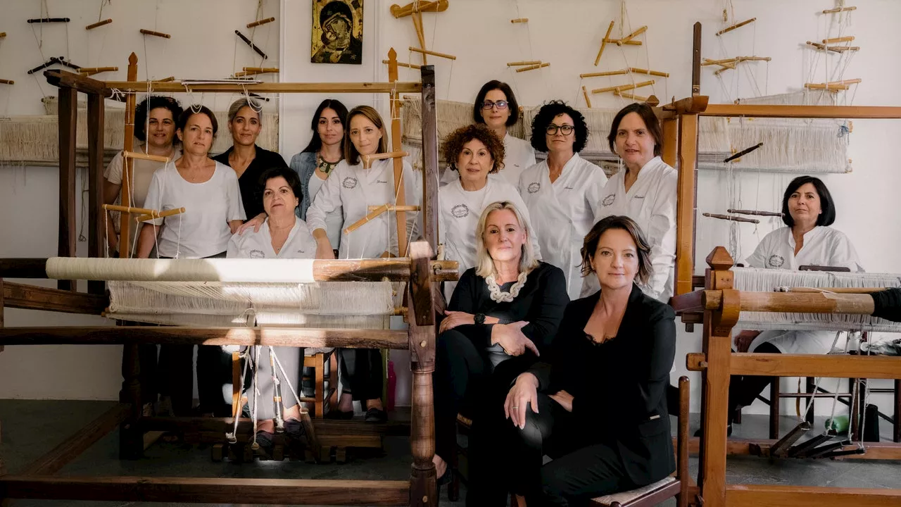 Weaving and Embroidery Laboratory Empowers Women in Southern Italy