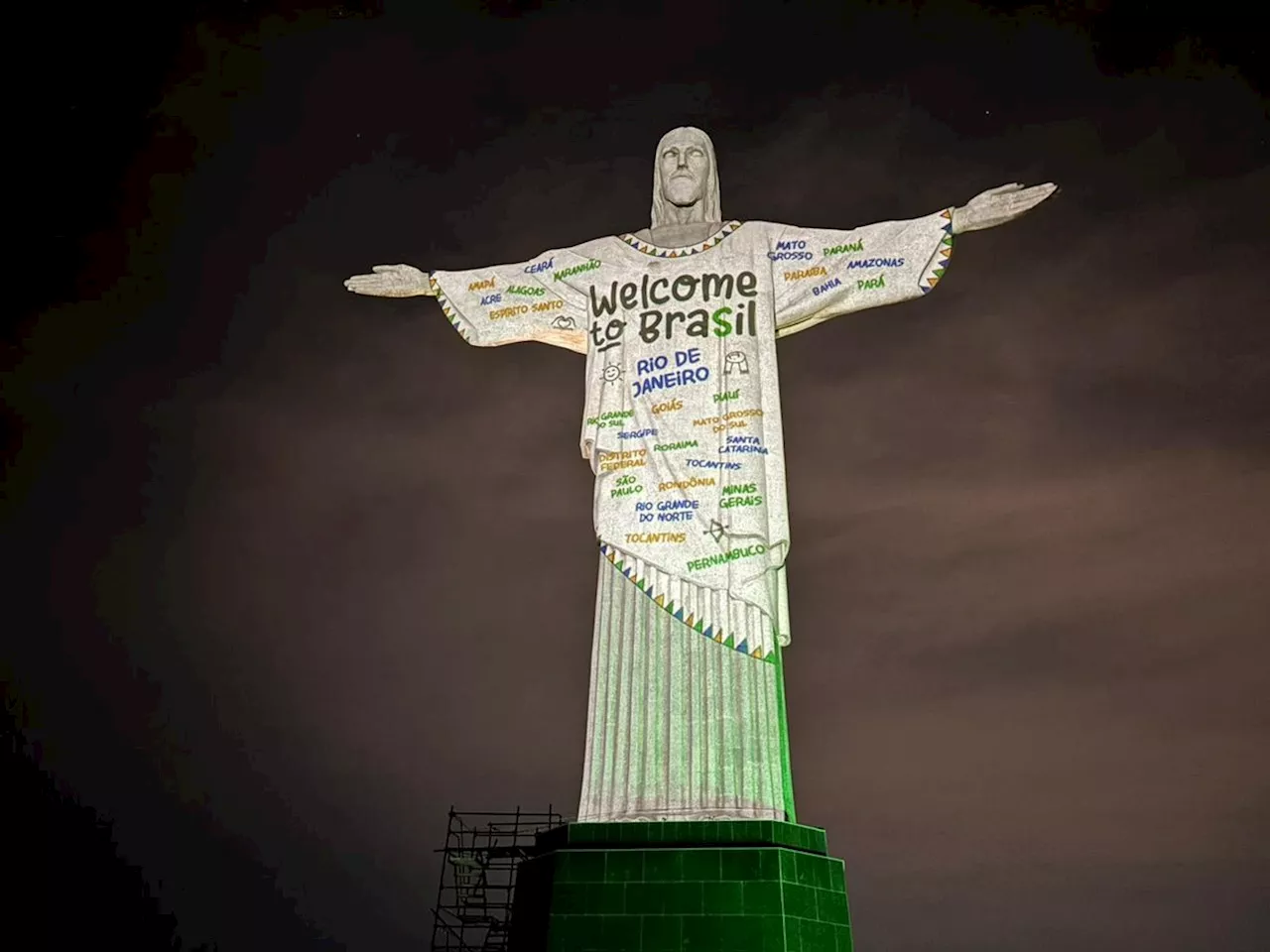 Iluminação do Cristo Redentor faz homenagem a Taylor Swift