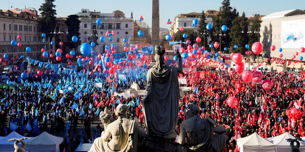 Manifestazione a piazza del Popolo per lo sciopero generale del 16 dicembre