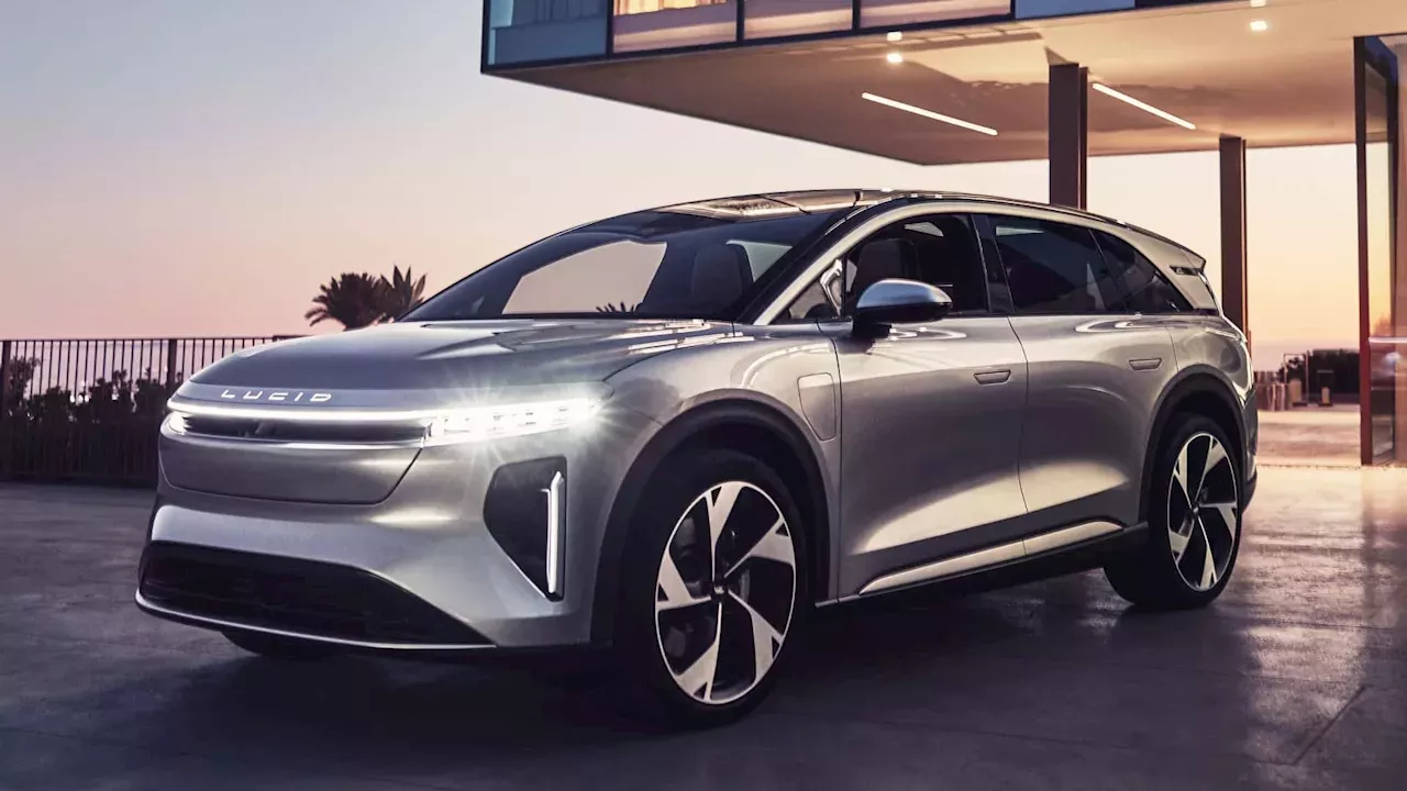 Lucid Air's SUV, the 2025 Lucid Gravity, makes its debut at the Los