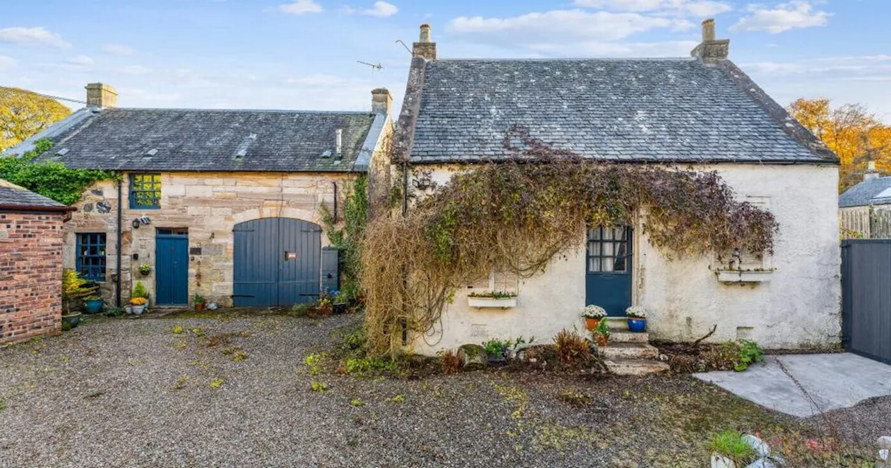 Stunning 18th Century Cottage Just Outside Glasgow