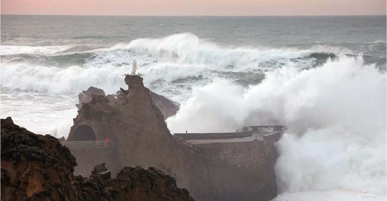 Tempête Ciaran au Pays Basque : Fermeture des plages, parcs, jardins et de la piscine à Biarritz