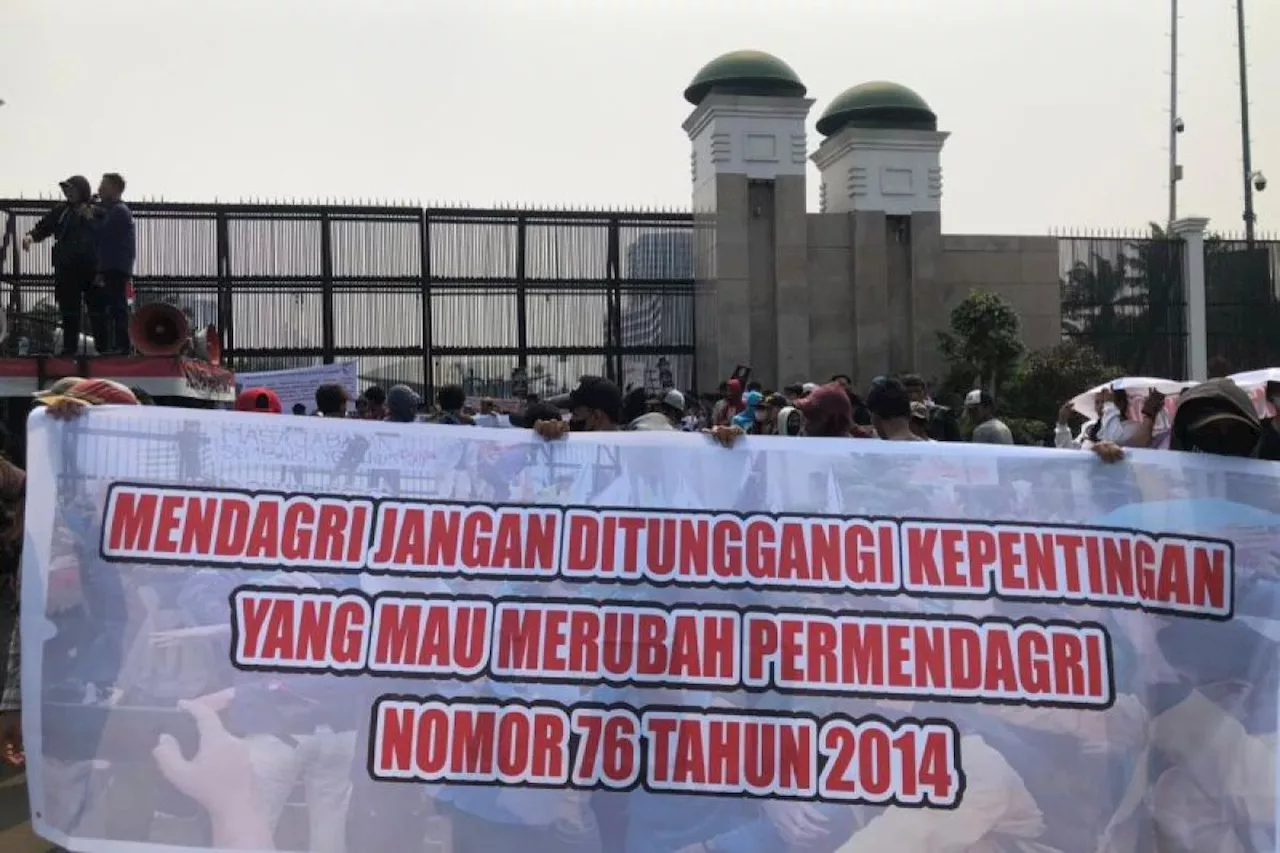 Aksi damai di DPR minta Mendagri dan Komisi II jangan ubah tapal batas