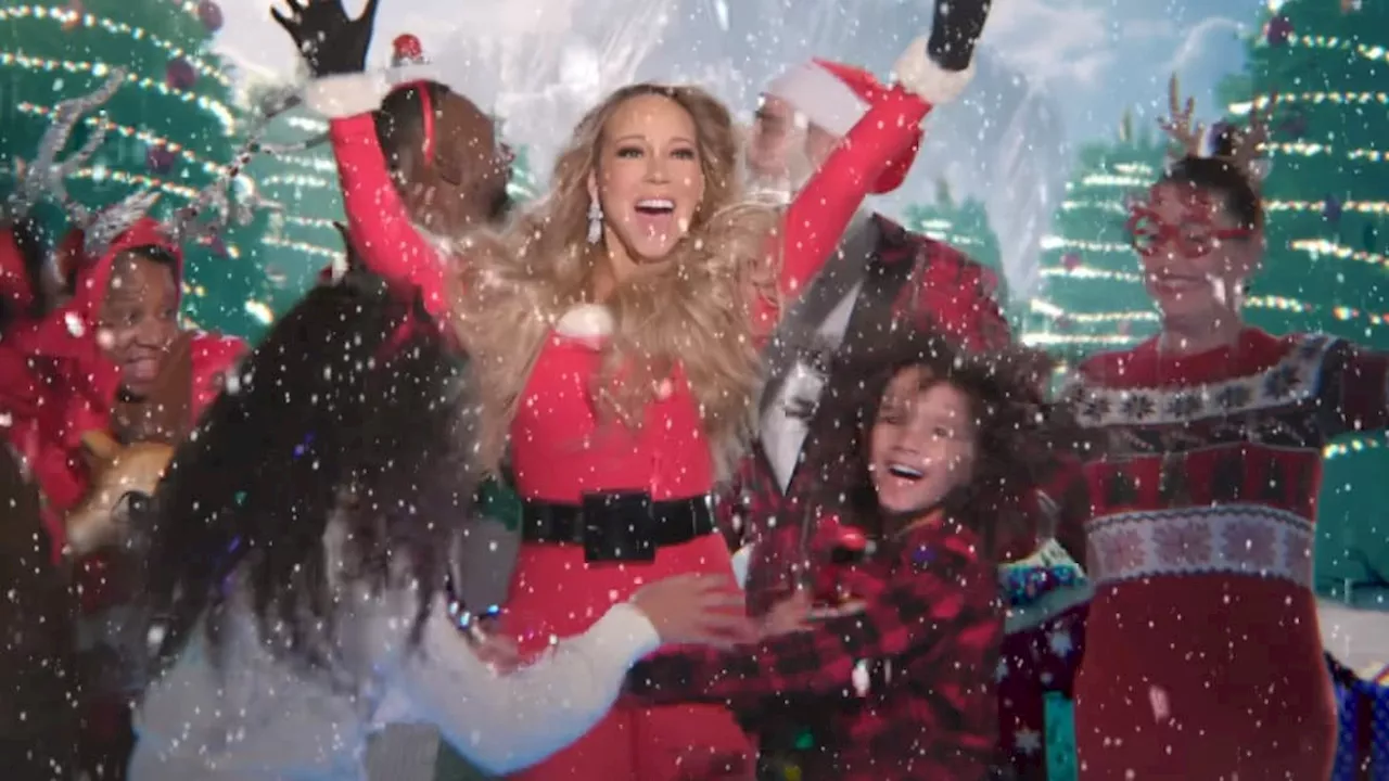 Mariah Carey ouvre la saison de Noël avec son tube 'All I Want for Christmas is You'