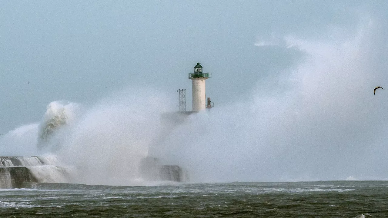 Tempête Ciaran: des rafales à plus de 160 km/h relevées dans le Pas-de-Calais