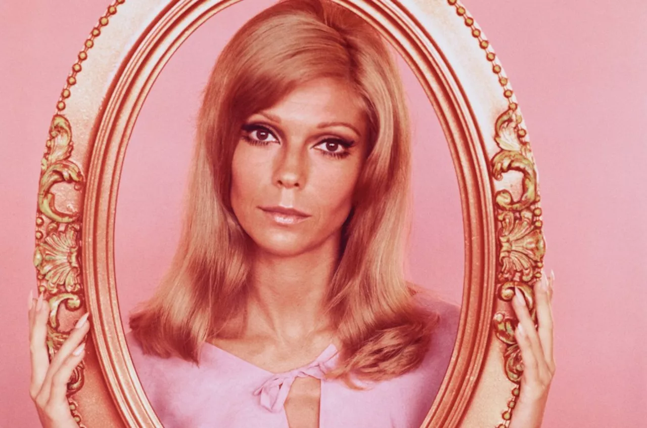 Nancy Sinatra on Touring, 'These Boots' & Her Daughters' 'Tenacity'