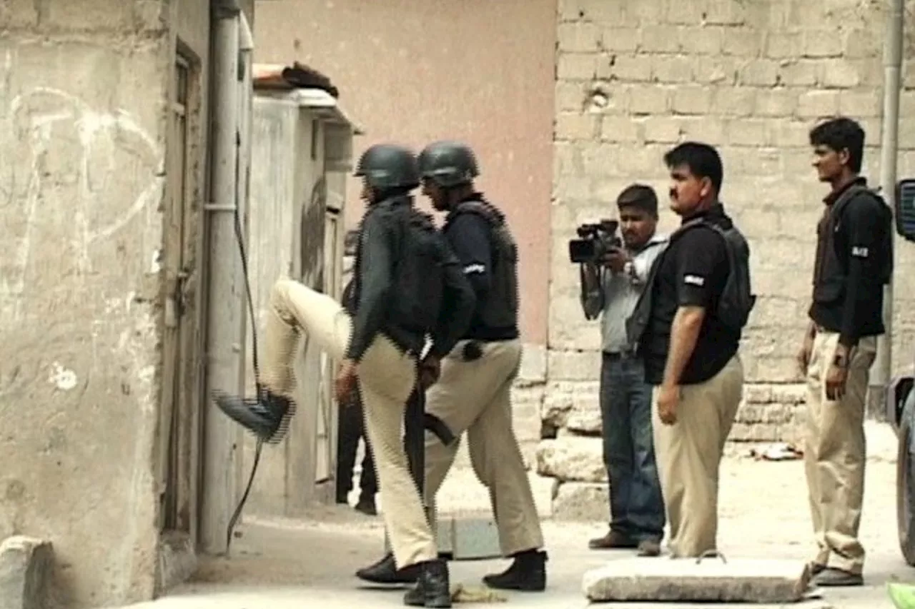 Door-to-door search against illegal immigrants begins in Karachi