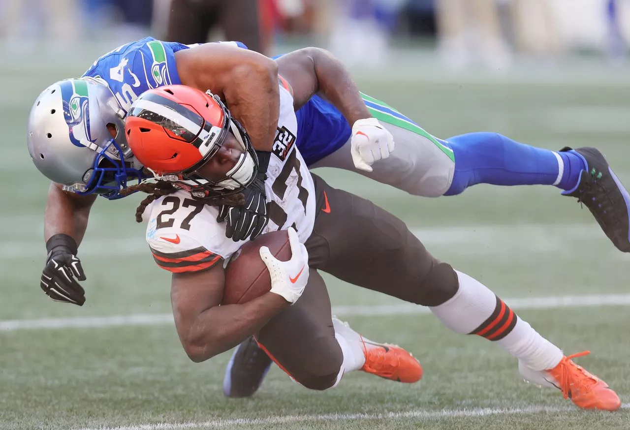 Did the Browns use their run game right in the loss to the Seahawks?