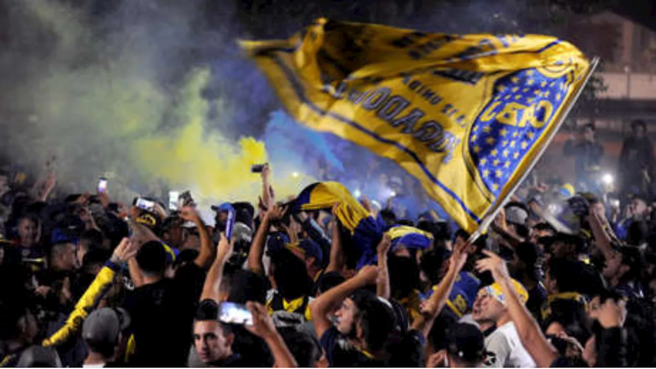 Caos en Copacabana tras ataque de hinchas del Fluminense a aficionados de Boca Juniors