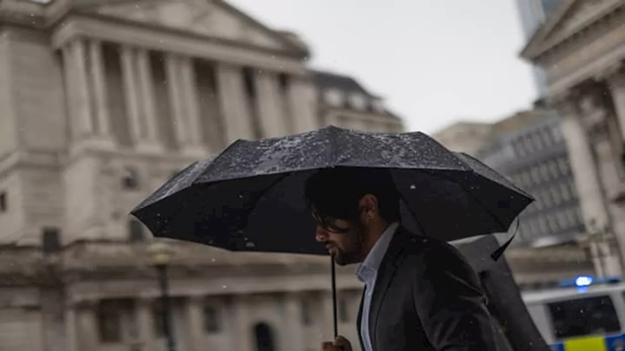 Bank of England leaves interest rates unchanged, says policy to stay tight for 'extended period'