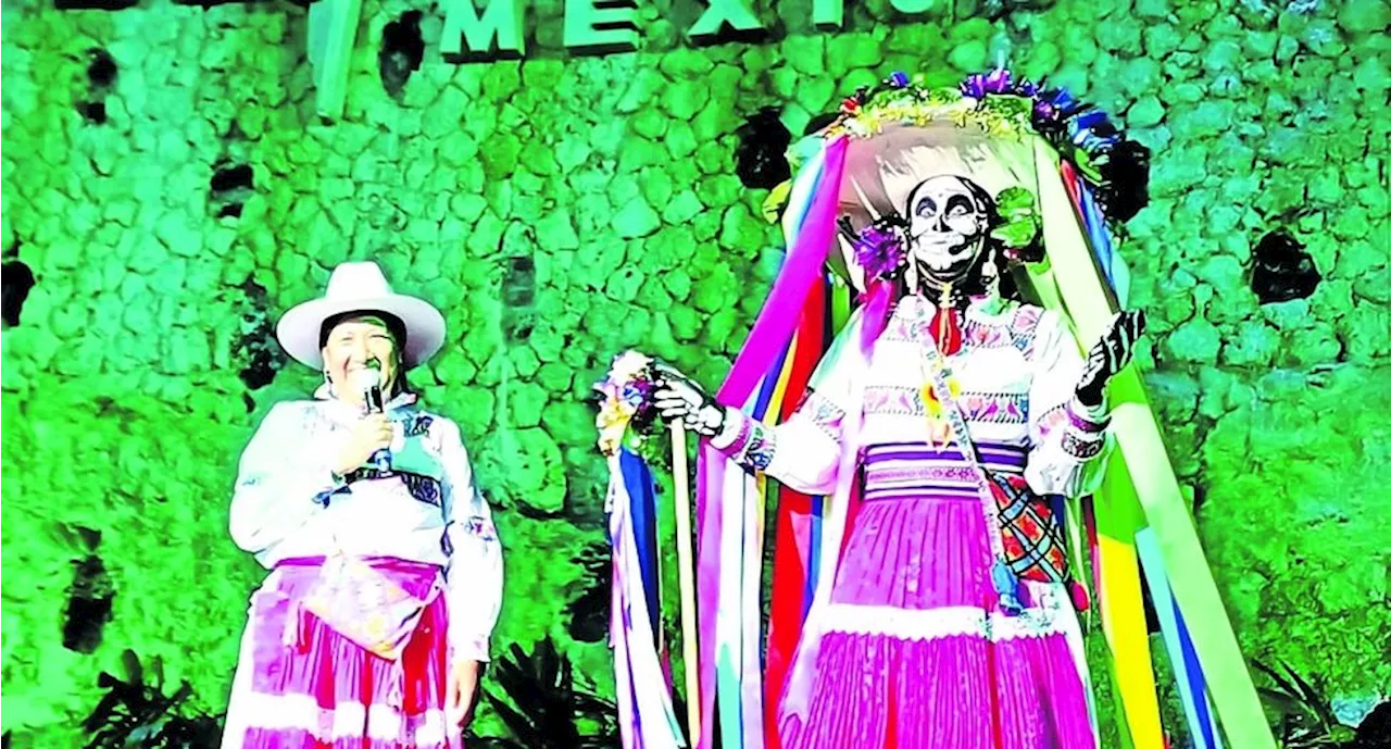 Plañideras, una tradición de Querétaro, en Xcaret