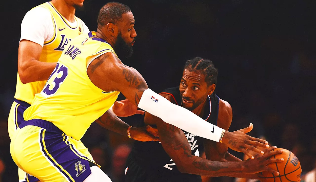 LeBron James scores 35 as Lakers snap 11-game losing streak against Clippers