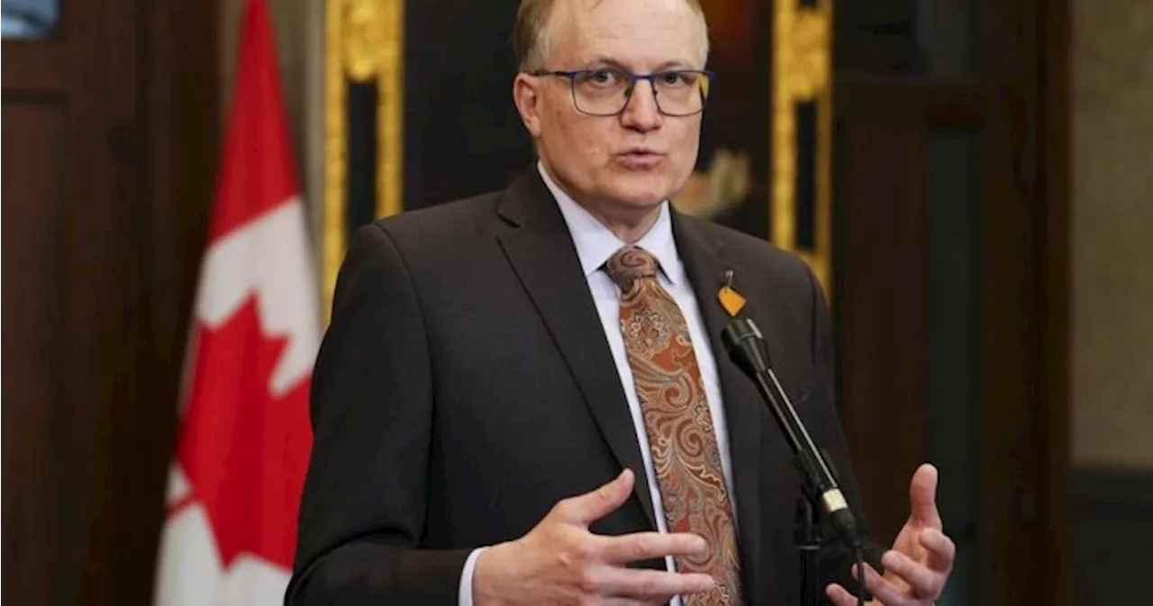 NDP will support Conservative carbon price pause motion: Julian