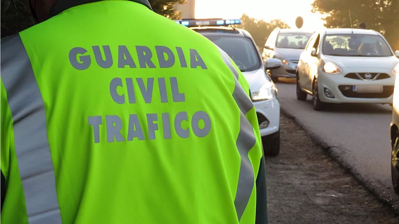 Dos fallecidos en un accidente de tráfico entre dos turismos en Sevilla capital