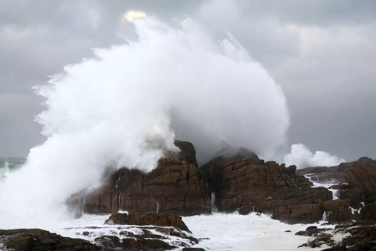 Tempête Ciaran : des vents violents, mais qui ne battent pas les records en France