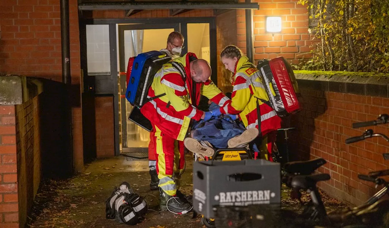 Familienstreit im Hamburger Norden eskaliert: 18-Jähriger niedergestochen!