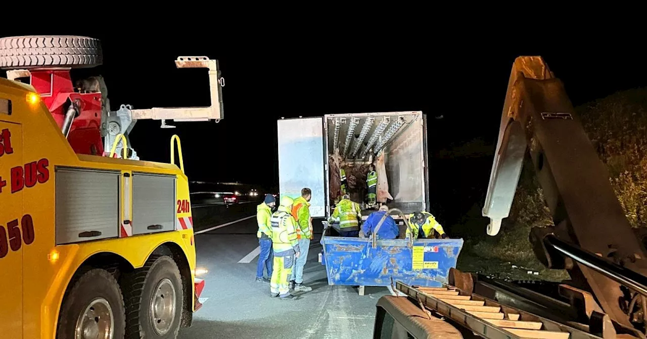 Autobahnkreuz Bielefeld wieder frei nach stundenlanger Teilsperrung wegen eines defekten Kühltransporters