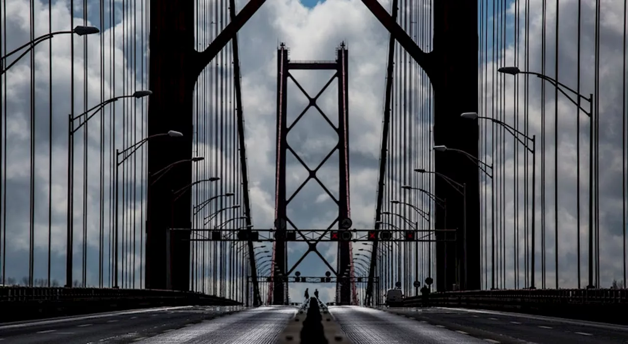 Ponte 25 de Abril com limitações de velocidade devido ao vento