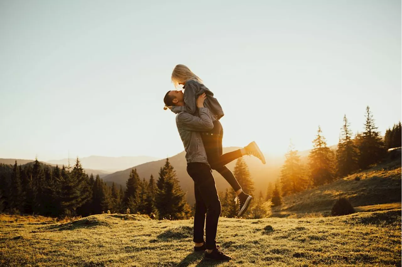 Chinesisches Herbsthoroskop: So stehen deine Sterne in Sachen Liebe