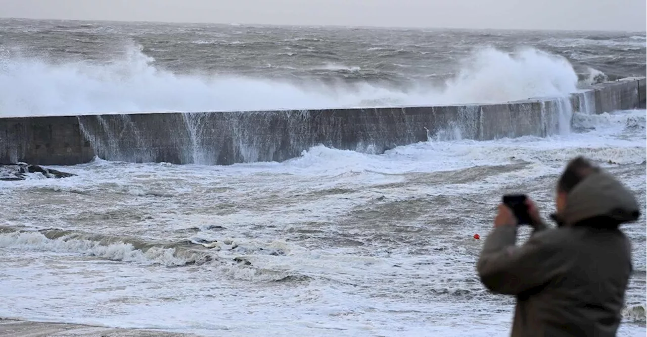 Maltempo, la tempesta Ciaran verso l’Italia. Liguria, rischio mareggiata storica