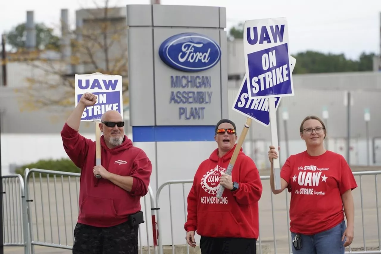 UAW members at the first Ford plant to go on strike overwhelmingly approve the new contract