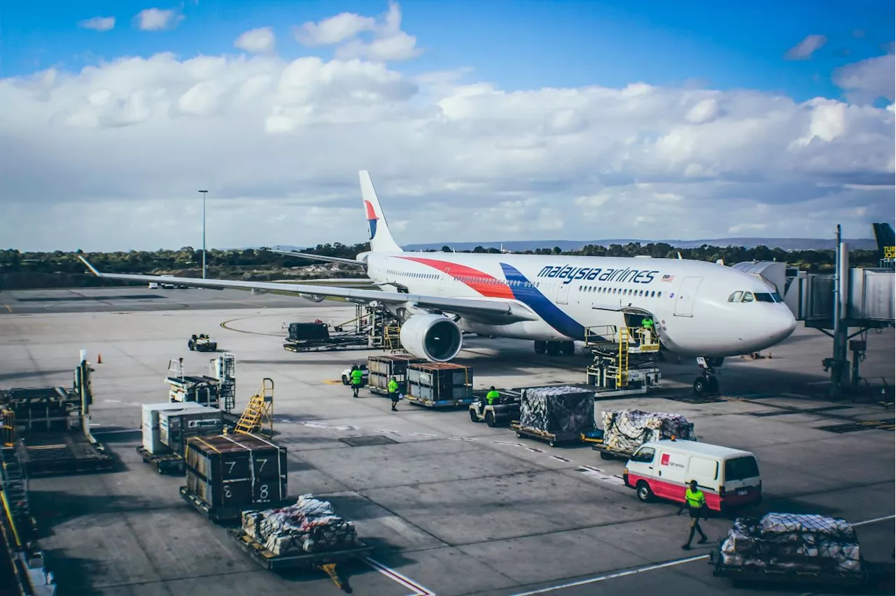 Malaysia Airlines to fully restore in-flight meal services by Nov 15